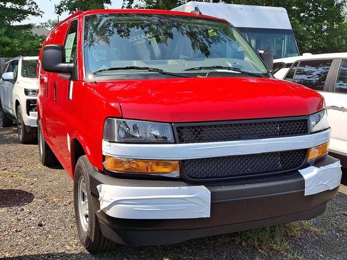 2025 Chevrolet Express 2500 RWD 2500 Regular Wheelbase WT