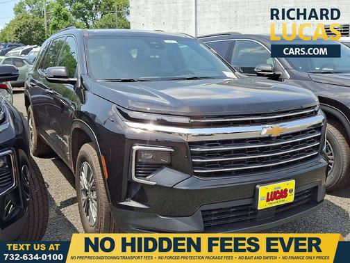 2025 Chevrolet Traverse LT