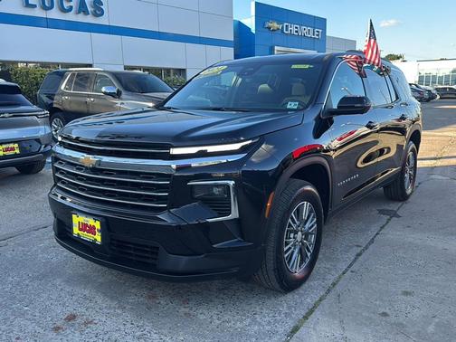 2024 Chevrolet Traverse LT