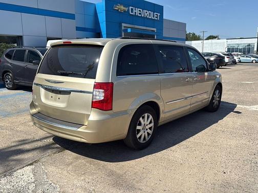 2011 Chrysler Town & Country Touring-L