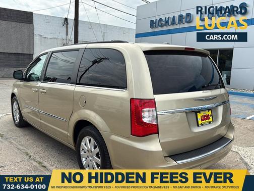2011 Chrysler Town & Country Touring-L