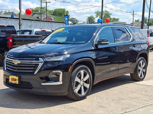 2022 Chevrolet Traverse LT Leather