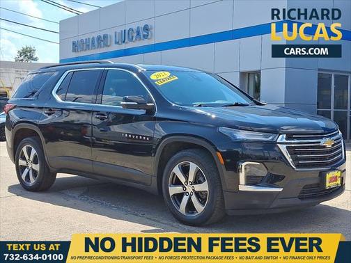 2022 Chevrolet Traverse LT Leather