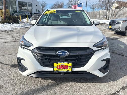 Crystal White Pearl 2025 Subaru Legacy Premium