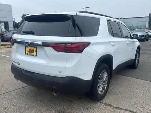 2022 Chevrolet Traverse LT Leather