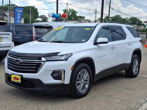 2022 Chevrolet Traverse LT Leather