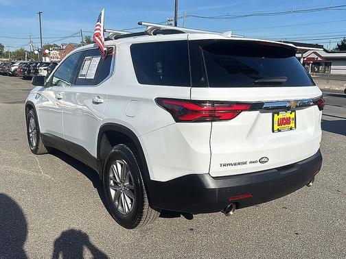 2023 Chevrolet Traverse LT Leather