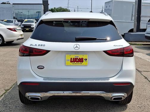 2021 Mercedes-Benz GLA 250 Base 4MATIC