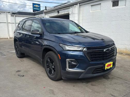 2022 Chevrolet Traverse LS
