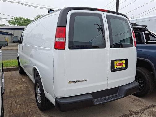 2025 Chevrolet Express 2500 RWD 2500 Regular Wheelbase WT