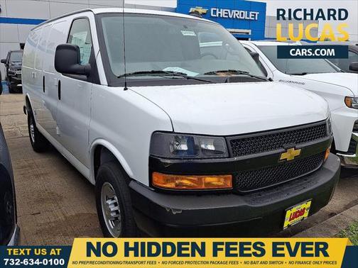 2025 Chevrolet Express 2500 RWD 2500 Regular Wheelbase WT