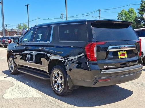 2023 GMC Yukon XL SLE
