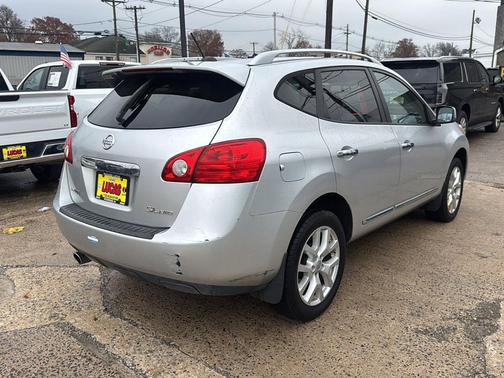 2011 Nissan Rogue SV