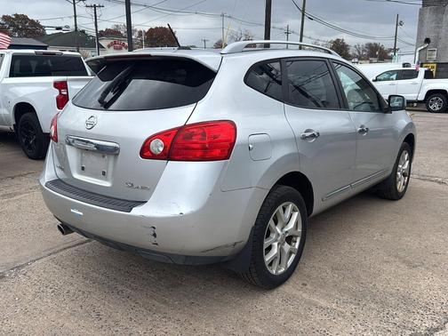 2011 Nissan Rogue SV