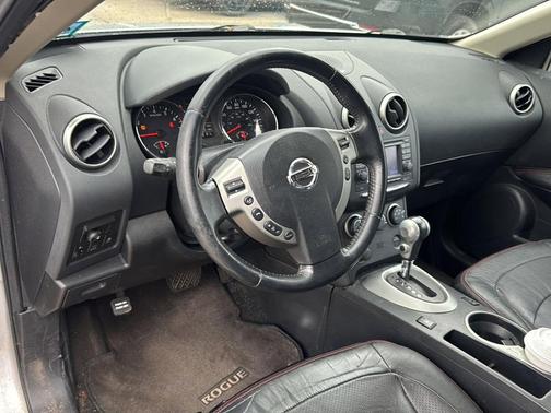 2011 Nissan Rogue SV