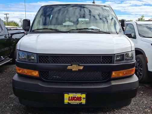 2025 Chevrolet Express 3500 RWD 3500 Regular Wheelbase WT