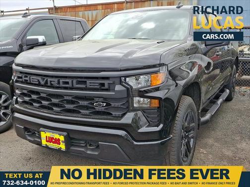 2025 Chevrolet Silverado 1500 Custom