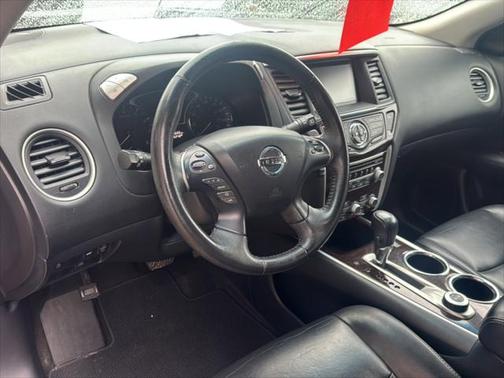 2013 Nissan Pathfinder SL