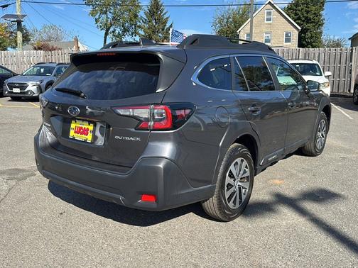 2023 Subaru Outback Premium