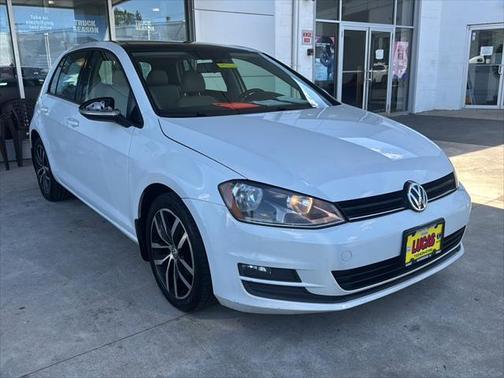 2016 Volkswagen Golf TSI S 4-Door