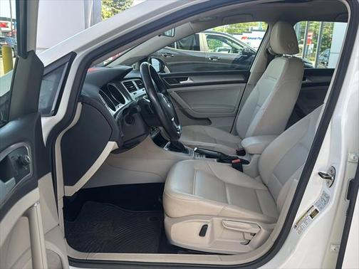 2016 Volkswagen Golf TSI S 4-Door