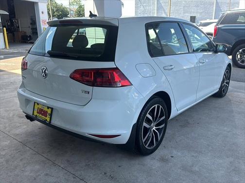 2016 Volkswagen Golf TSI S 4-Door