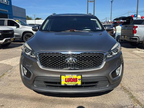 2016 Kia Sorento LX