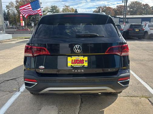 2024 Volkswagen Taos 1.5T SE