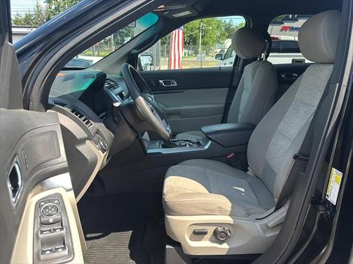 2012 Ford Explorer Base