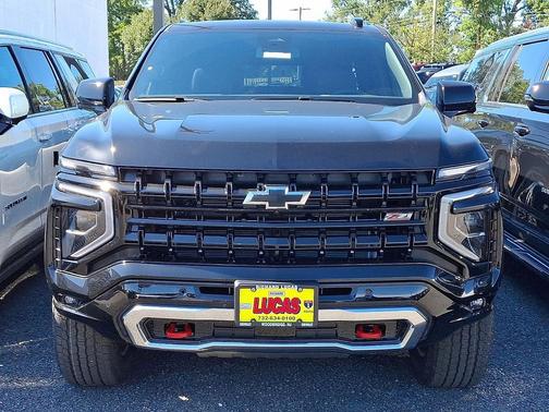 2025 Chevrolet Suburban 4WD Z71