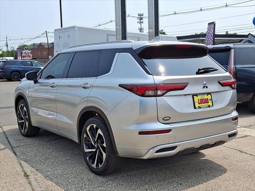 2022 Mitsubishi Outlander SEL Special Edition S-AWC