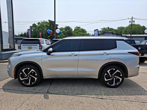 2022 Mitsubishi Outlander SEL Special Edition S-AWC