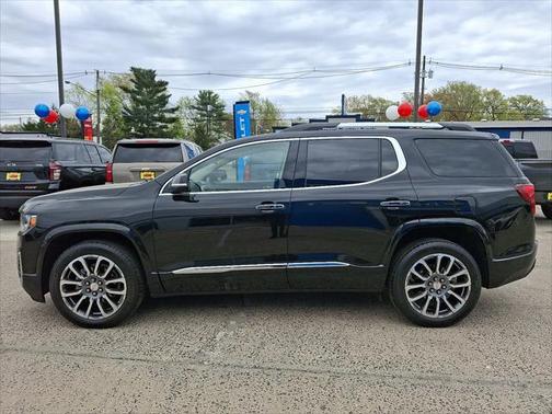 2022 GMC Acadia Denali