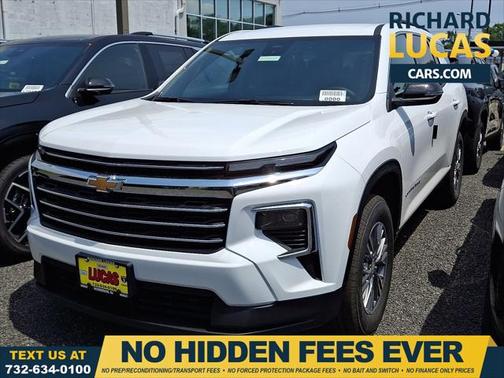 2025 Chevrolet Traverse LT