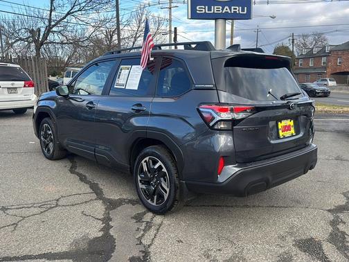 2025 Subaru Forester Hybrid Premium