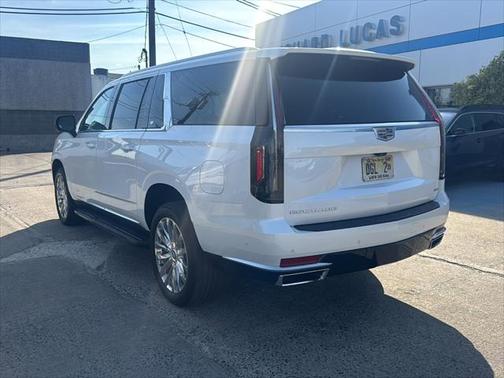 2021 Cadillac Escalade ESV Premium Luxury