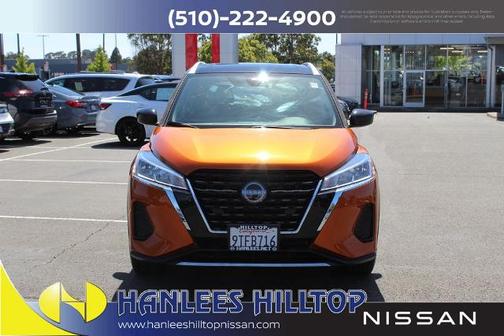 Monarch Orange / Super Black 2024 Nissan Kicks SV