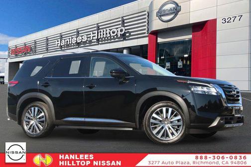 Photo 1 of 30 of 2022 Nissan Pathfinder Platinum