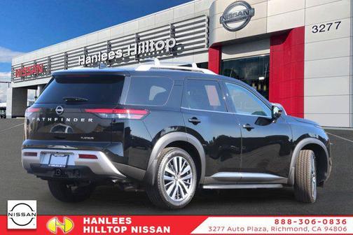 Photo 5 of 30 of 2022 Nissan Pathfinder Platinum