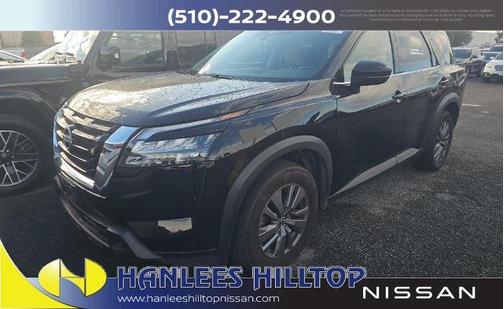 2024 Nissan Pathfinder SV