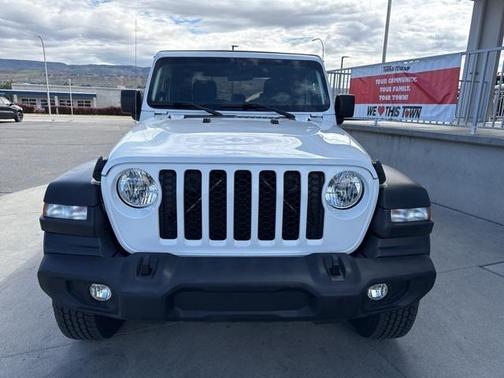 2020 Jeep Gladiator Sport S 4X4