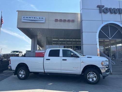 2020 RAM 3500 Tradesman Crew Cab 4x4 8 Box