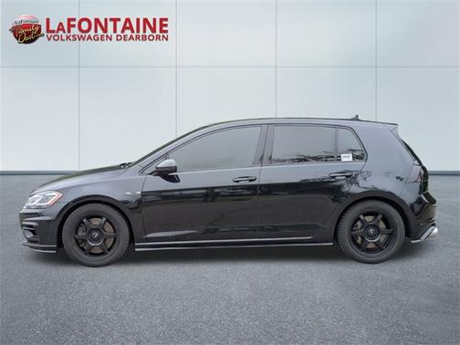 2019 Volkswagen Golf R 2.0T w/DCC & Navigation