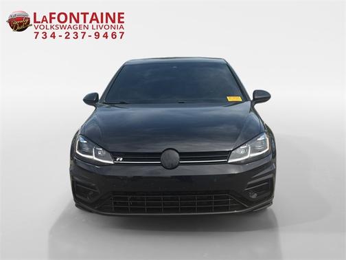 2019 Volkswagen Golf R 2.0T w/DCC & Navigation