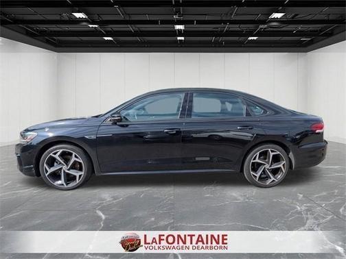 2021 Volkswagen Passat 2.0T R-Line