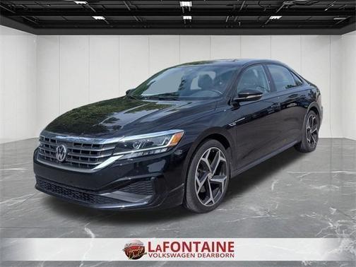 2021 Volkswagen Passat 2.0T R-Line