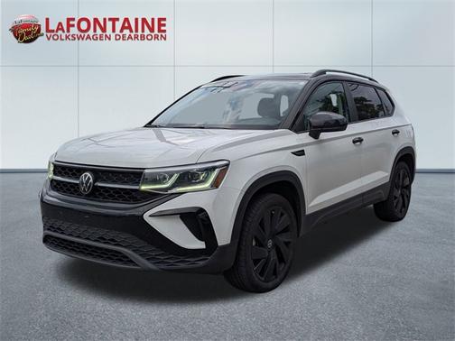 2024 Volkswagen Taos 1.5T SE Black