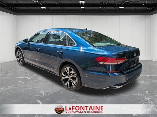 2022 Volkswagen Passat 2.0T SE