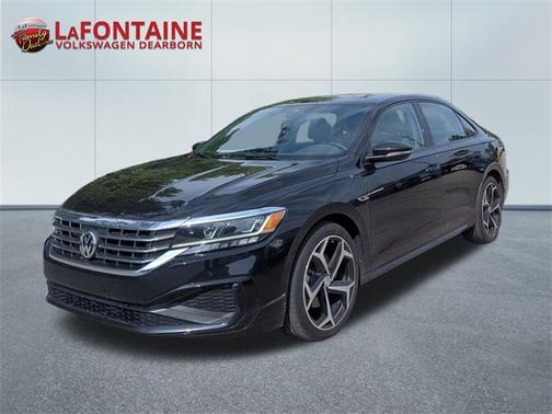 2021 Volkswagen Passat 2.0T R-Line