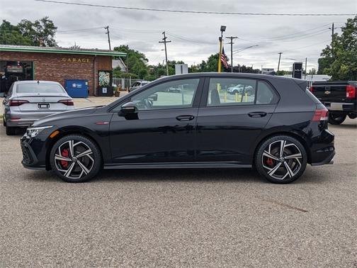 2024 Volkswagen Golf GTI 2.0T SE
